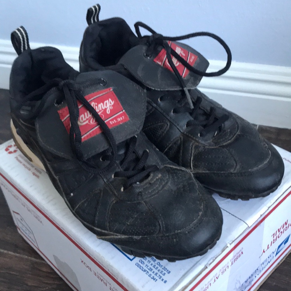 Softball cleats